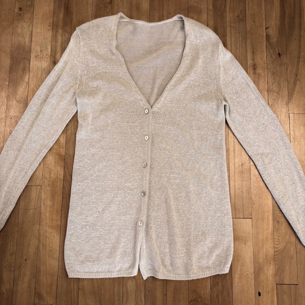 Lightweight Pale Fawn Women's Sweater in a Women's Size XL